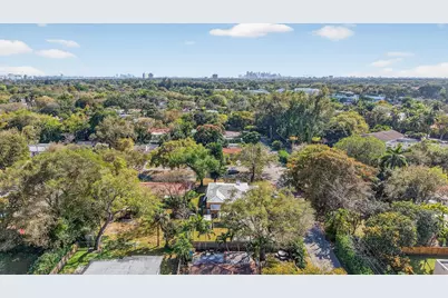 707 NE 113th Street, Biscayne Park, FL 33161 - Photo 20