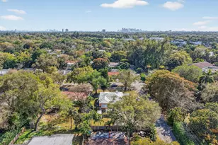 707 NE 113th St, Biscayne Park, FL 33161 - Photo 20