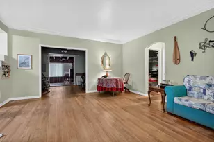 707 NE 113th St, Biscayne Park, FL 33161 - Photo 6