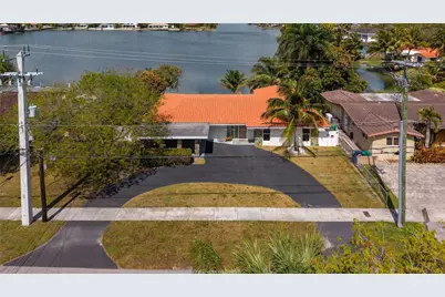 2255 NE 207th Street, Miami, FL 33180 - Photo 4