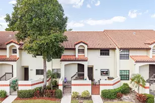 404 Republic Ct, Deerfield Beach, FL 33442 - Photo 1