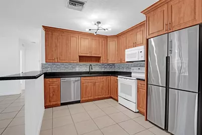 6101 NE 7th Avenue, Oakland Park, FL 33334 - Photo 10