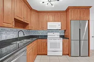 6101 NE 7th Ave, Oakland Park, FL 33334 - Photo 12