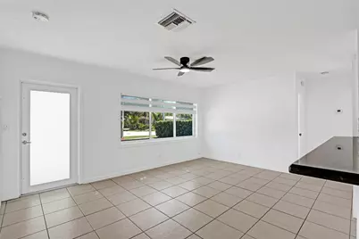 6101 NE 7th Avenue, Oakland Park, FL 33334 - Photo 14