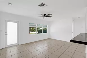 6101 NE 7th Ave, Oakland Park, FL 33334 - Photo 14
