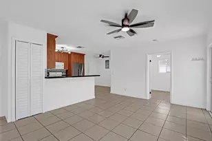 6101 NE 7th Ave, Oakland Park, FL 33334 - Photo 8