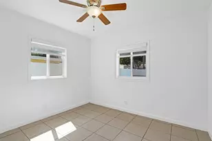 6101 NE 7th Ave, Oakland Park, FL 33334 - Photo 16