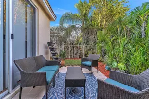 1059 Golden Cane Dr, Weston, FL 33327 - Photo 10