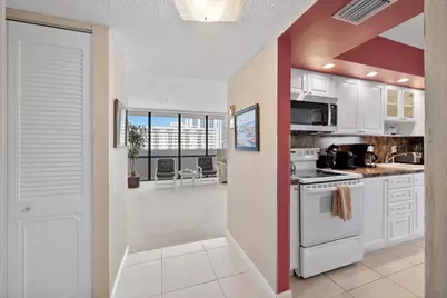 2017 S Ocean Drive #PH1, Hallandale Beach, FL 33009 - Photo 10