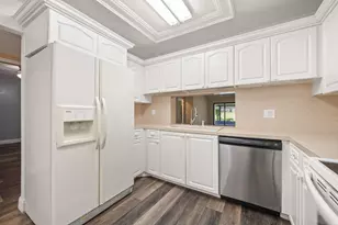 370 Fairway Cir, Weston, FL 33326 - Photo 16