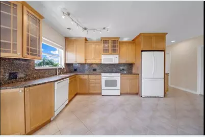 2591 NE 55 Court #208, Fort Lauderdale, FL 33308 - Photo 4