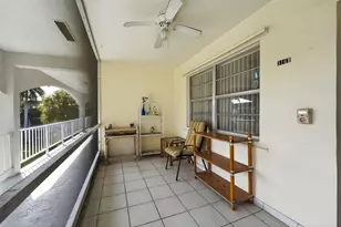 581 Blue Heron Dr, Hallandale Beach, FL 33009 - Photo 24