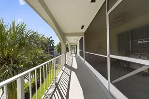 581 Blue Heron Dr, Hallandale Beach, FL 33009 - Photo 4