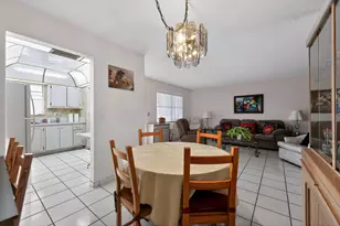 581 Blue Heron Dr, Hallandale Beach, FL 33009 - Photo 8