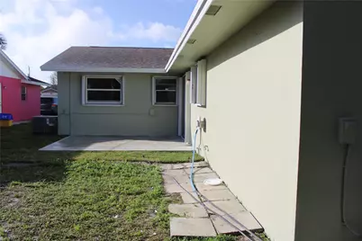 611 SW 1st Avenue, Boynton Beach, FL 33426 - Photo 6