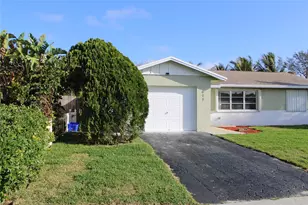 611 SW 1st Ave, Boynton Beach, FL 33426 - Photo 2