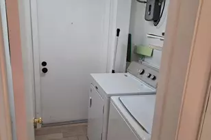 10191 Oleander Ct, Pembroke Pines, FL 33026 - Photo 34