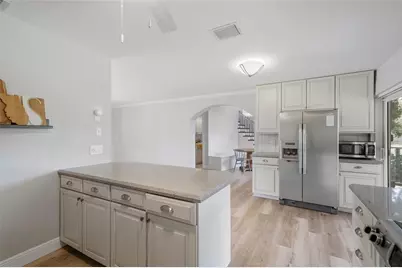 649 NW 30th Street, Wilton Manors, FL 33311 - Photo 10