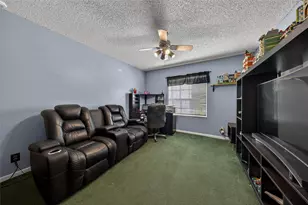 351 E Riverbend Dr, Sunrise, FL 33326 - Photo 20