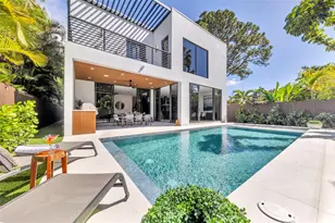 727 NE 17th Way, Fort Lauderdale, FL 33304 - Photo 14