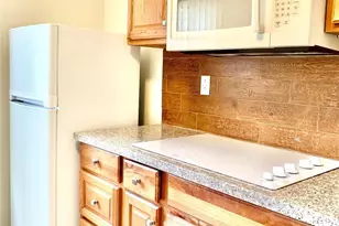 318 SW 67th Terrace, Pembroke Pines, FL 33023 - Photo 2