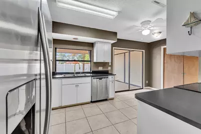 2002 SE Aneci Street, Port Saint Lucie, FL 34984 - Photo 38