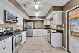 2002 SE Aneci St, Port Saint Lucie, FL 34984 - Photo 40