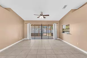 2002 SE Aneci St, Port Saint Lucie, FL 34984 - Photo 18