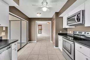 2002 SE Aneci St, Port Saint Lucie, FL 34984 - Photo 42