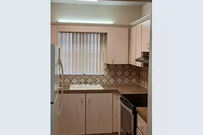 2525 Hollywood Boulevard #115, Hollywood, FL 33020 - Photo 10