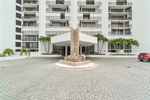 300 Three Islands Boulevard, Hallandale Beach, FL 33009 - Photo 32