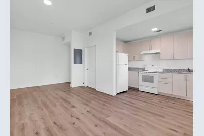 2130 NW 37th Street #4-102, Miami, FL 33142 - Photo 8
