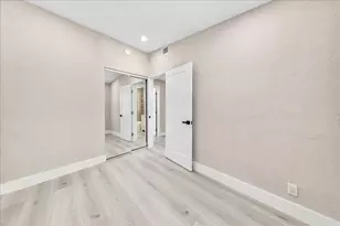 305 NE 8th St, Pompano Beach, FL 33060 - Photo 34