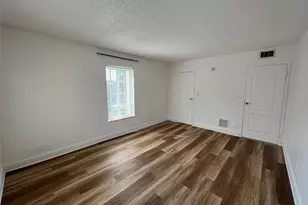 5221 Geneva Way, Doral, FL 33166 - Photo 12