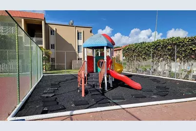 5221 Geneva Way #208, Doral, FL 33166 - Photo 22