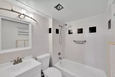 118 Royal Park Drive #4G, Oakland Park, FL 33309 - Photo 14