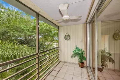 118 Royal Park Drive #4G, Oakland Park, FL 33309 - Photo 6