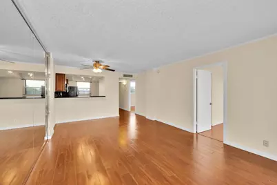 118 Royal Park Drive #4G, Oakland Park, FL 33309 - Photo 4