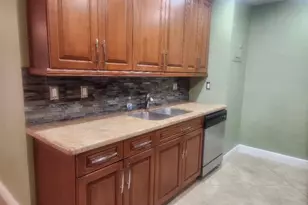 1261 NE 2nd St, Pompano Beach, FL 33060 - Photo 8
