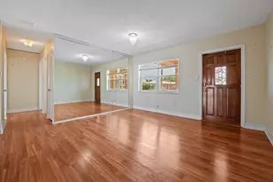 5807 NW 85th Ave, Tamarac, FL 33321 - Photo 8