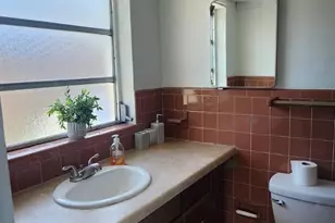 2036 NE 26th St, Wilton Manors, FL 33305 - Photo 6