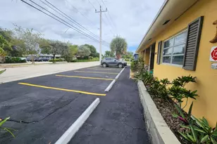 2036 NE 26th St, Wilton Manors, FL 33305 - Photo 12