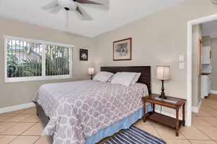 2109 NE 26th St, Wilton Manors, FL 33305 - Photo 20