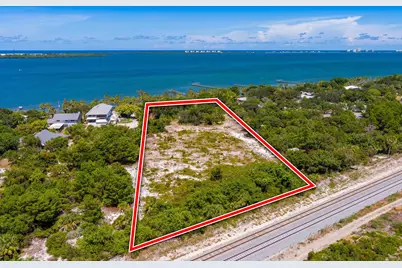 8605 S Indian River Drive, Fort Pierce, FL 34982 - Photo 10