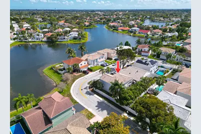 601 Lakeshore Terrace, Davie, FL 33325 - Photo 2