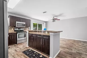 601 Lakeshore Terrace, Davie, FL 33325 - Photo 18