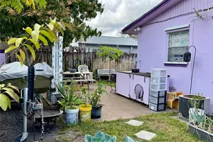 1718 NW 7th St, Fort Lauderdale, FL 33311 - Photo 12