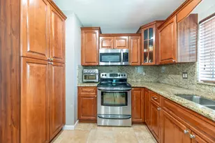 11145 NW 26th St, Sunrise, FL 33322 - Photo 8