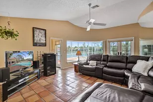 10207 NW 50th Pl, Coral Springs, FL 33076 - Photo 14