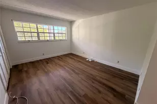 605 Oaks Dr, Pompano Beach, FL 33069 - Photo 16